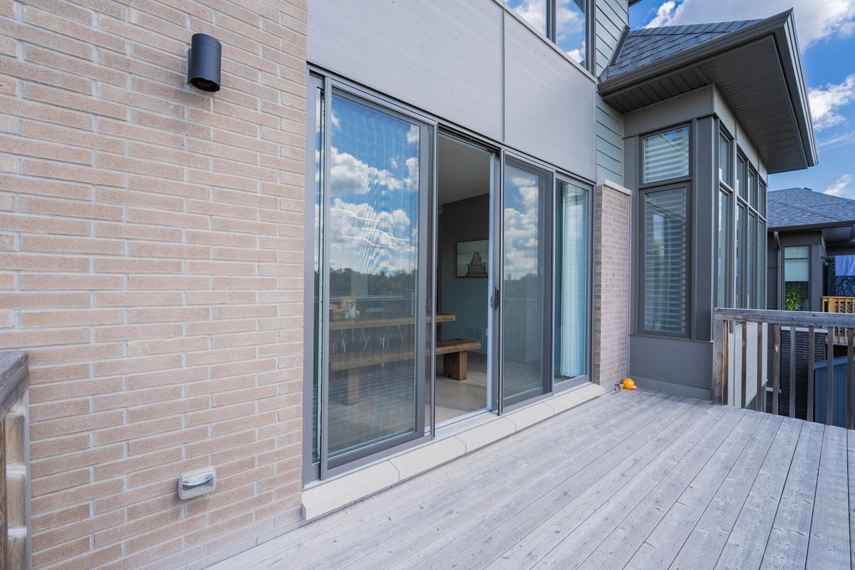 314 Shuttleworth Dr