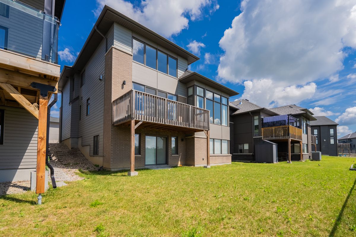 314 Shuttleworth Dr