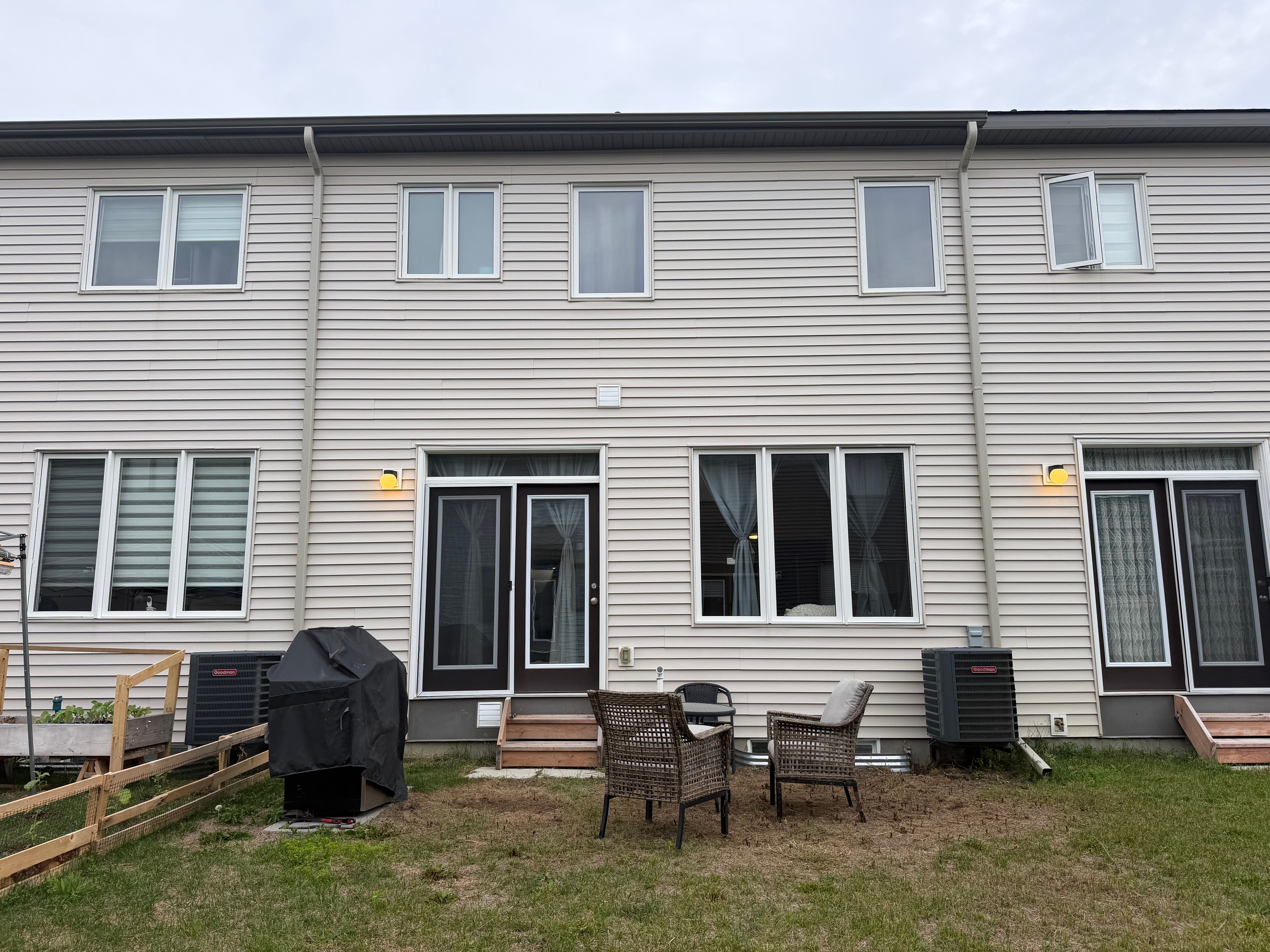 216 Billrian Crescent