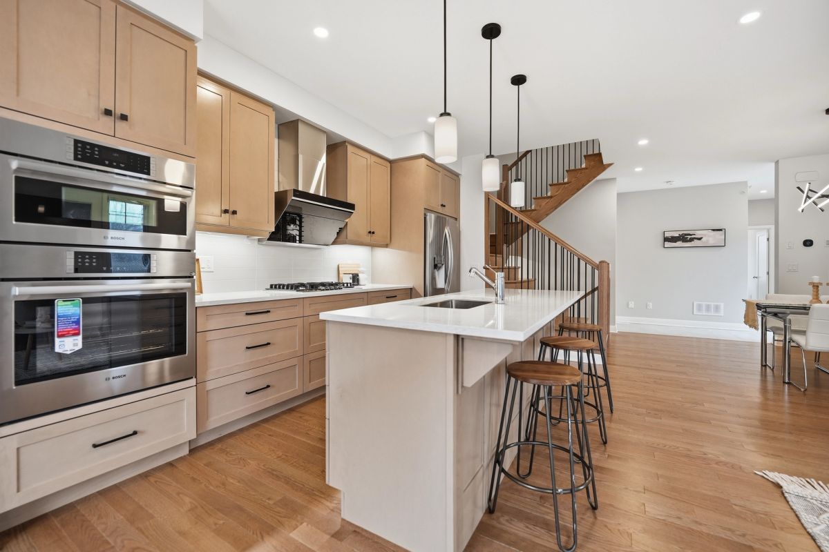 501 Hitzlay Terrace
