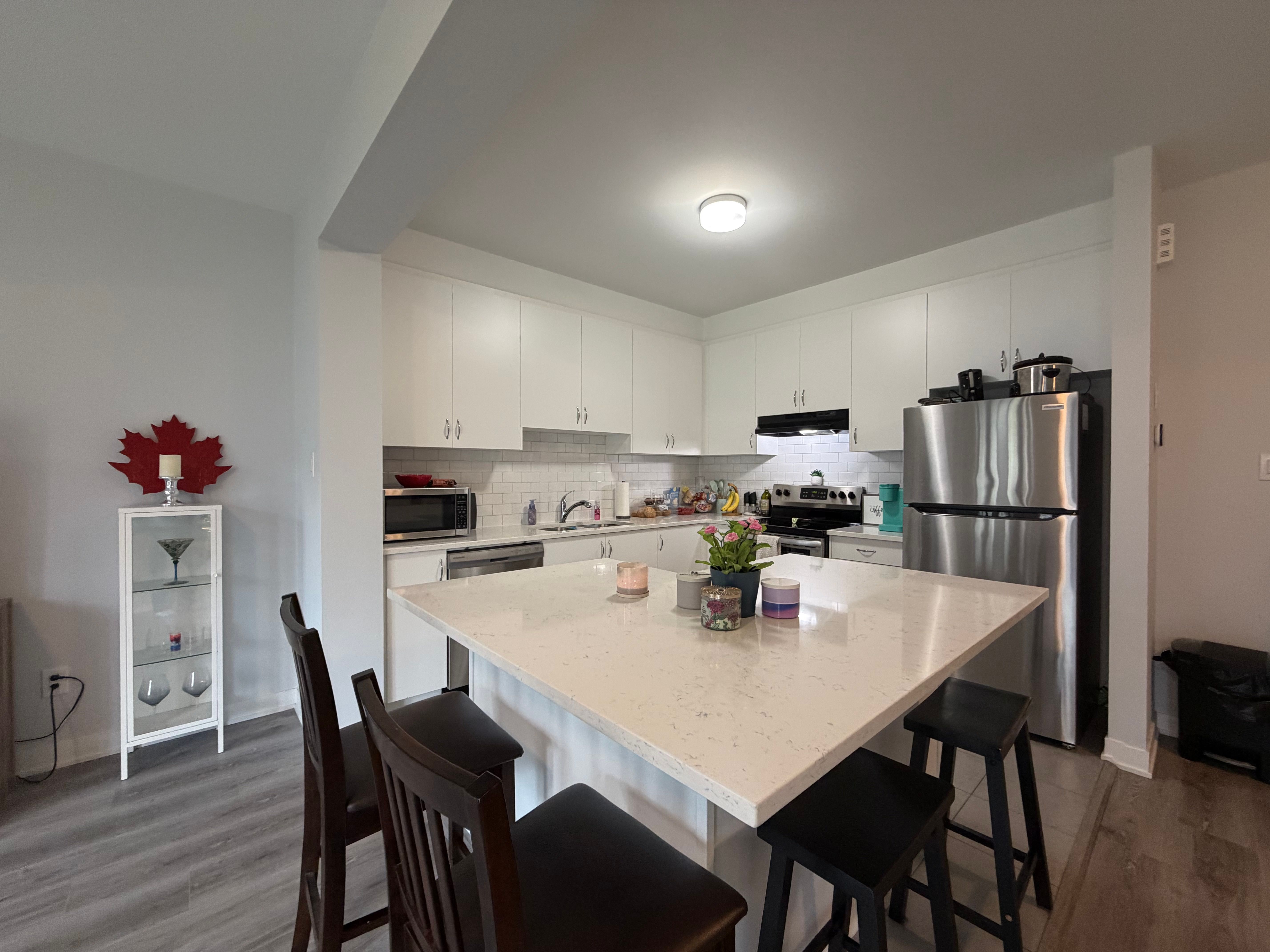 216 Billrian Crescent