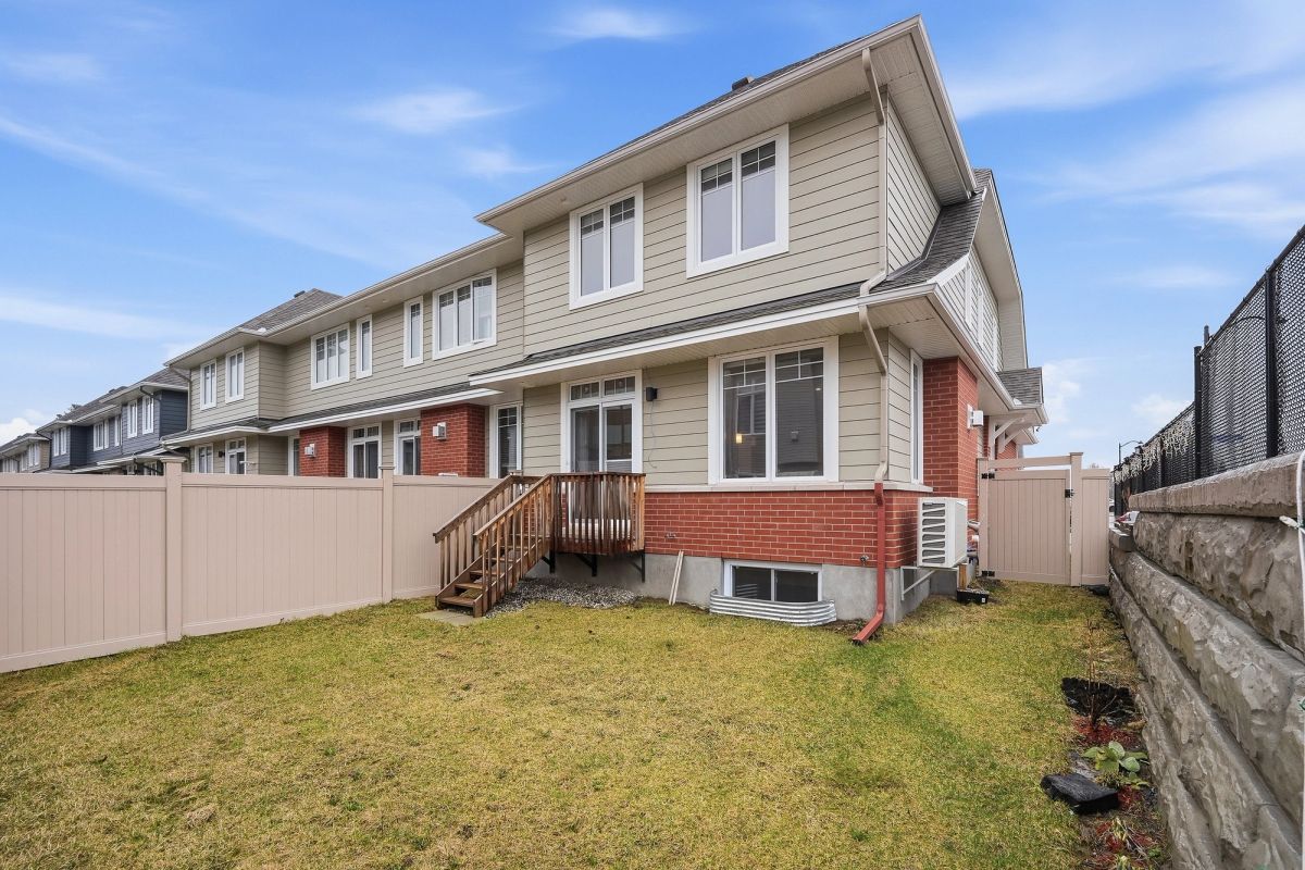 501 Hitzlay Terrace