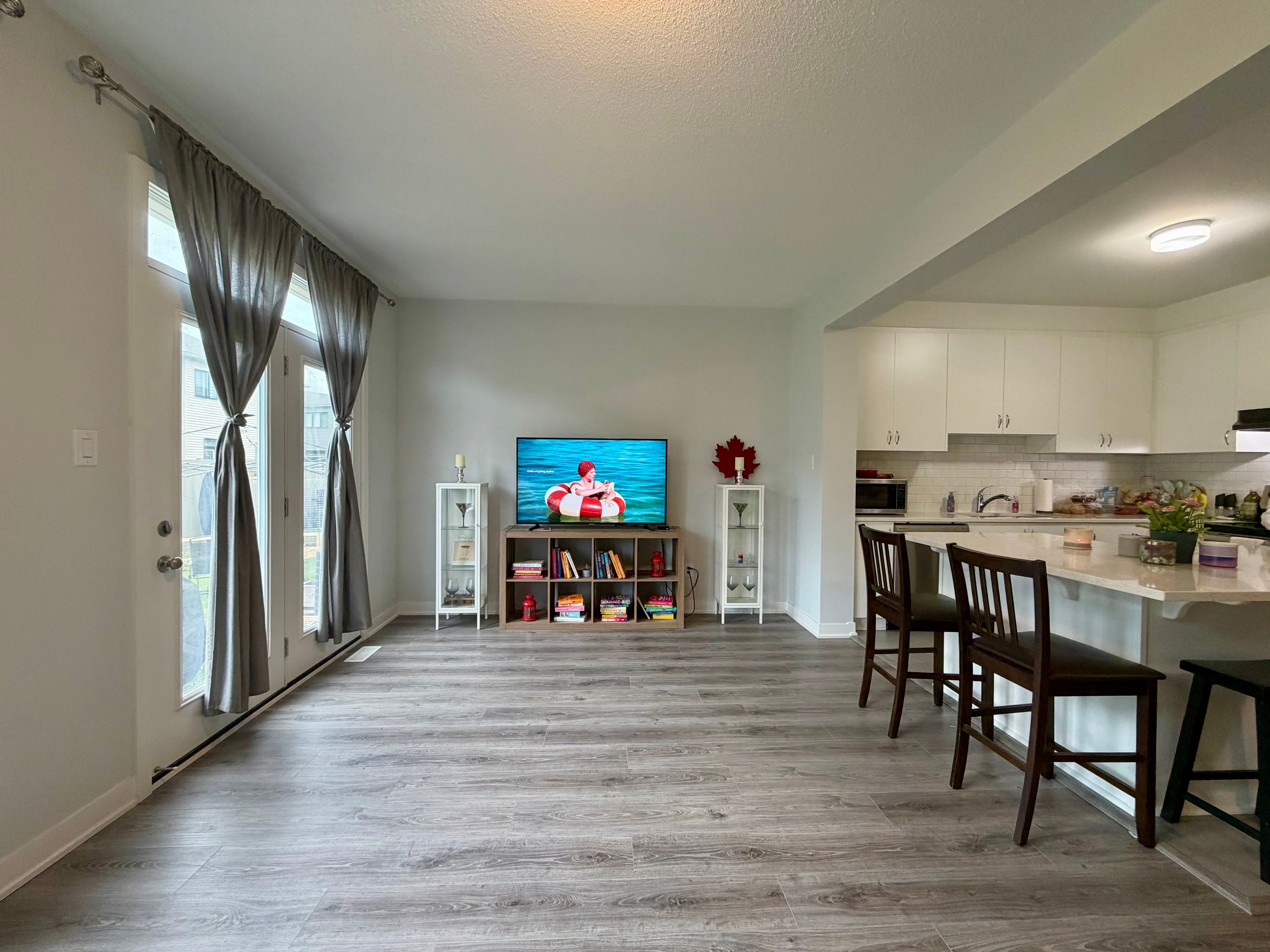 216 Billrian Crescent