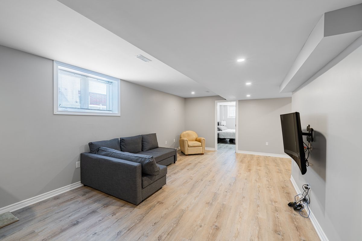 107 Panisset Avenue
