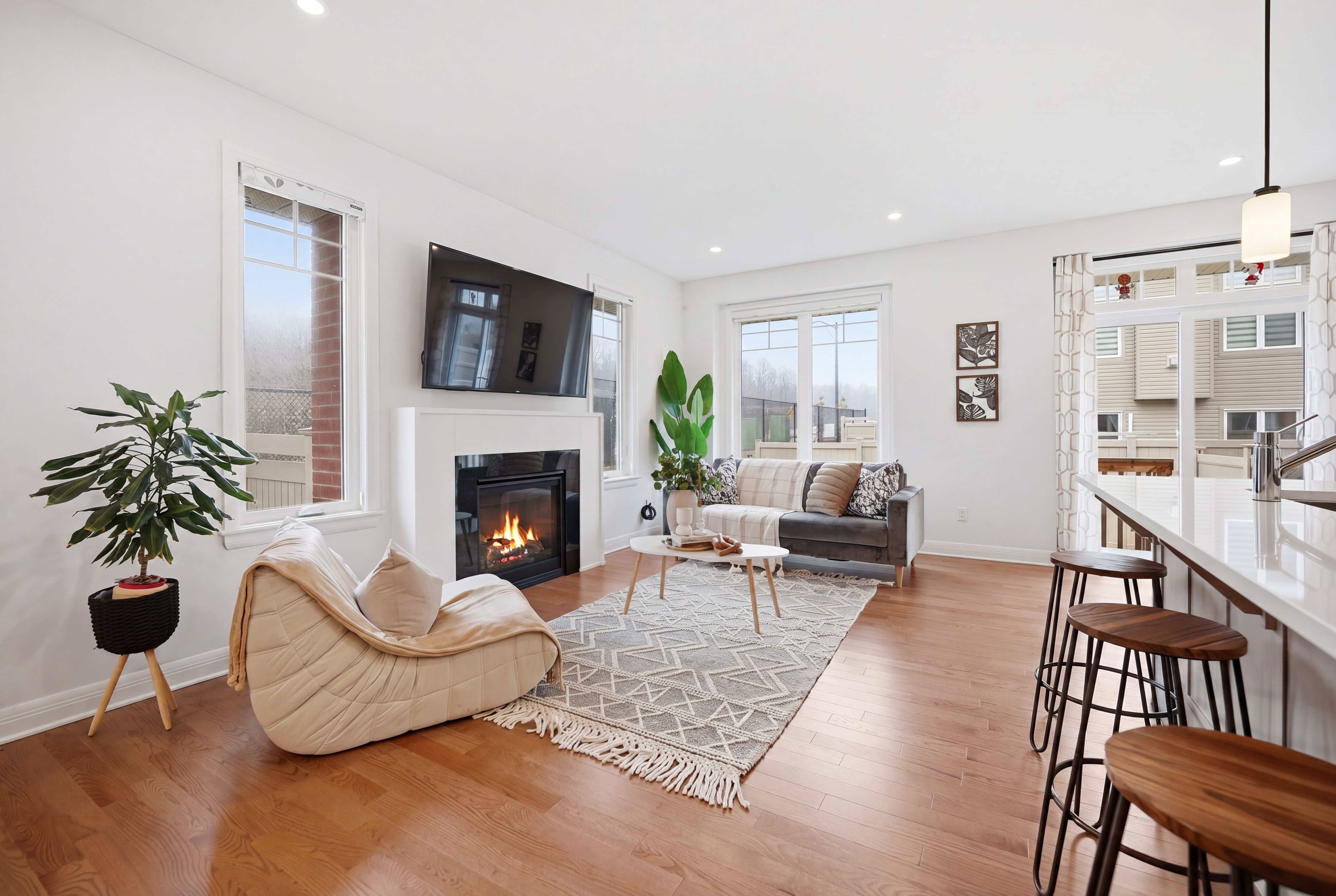 501 Hitzlay Terrace