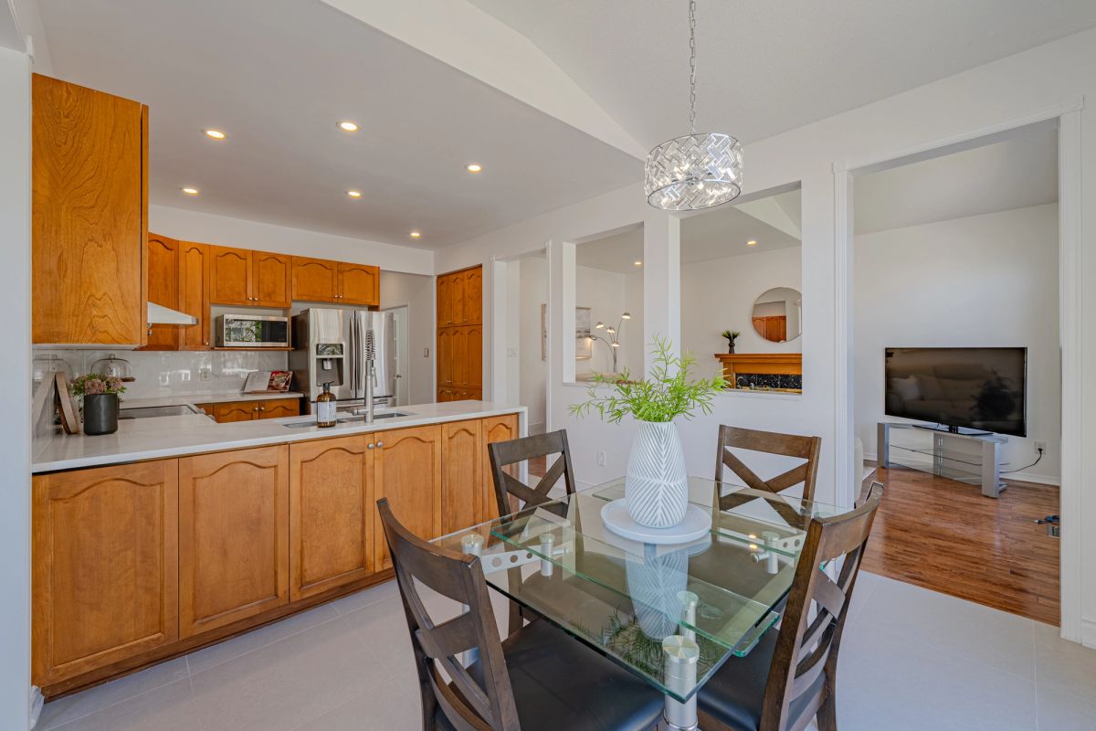 6 Cheltonia Way