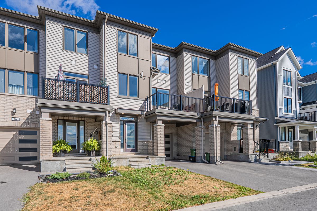366 Aphelion Crescent