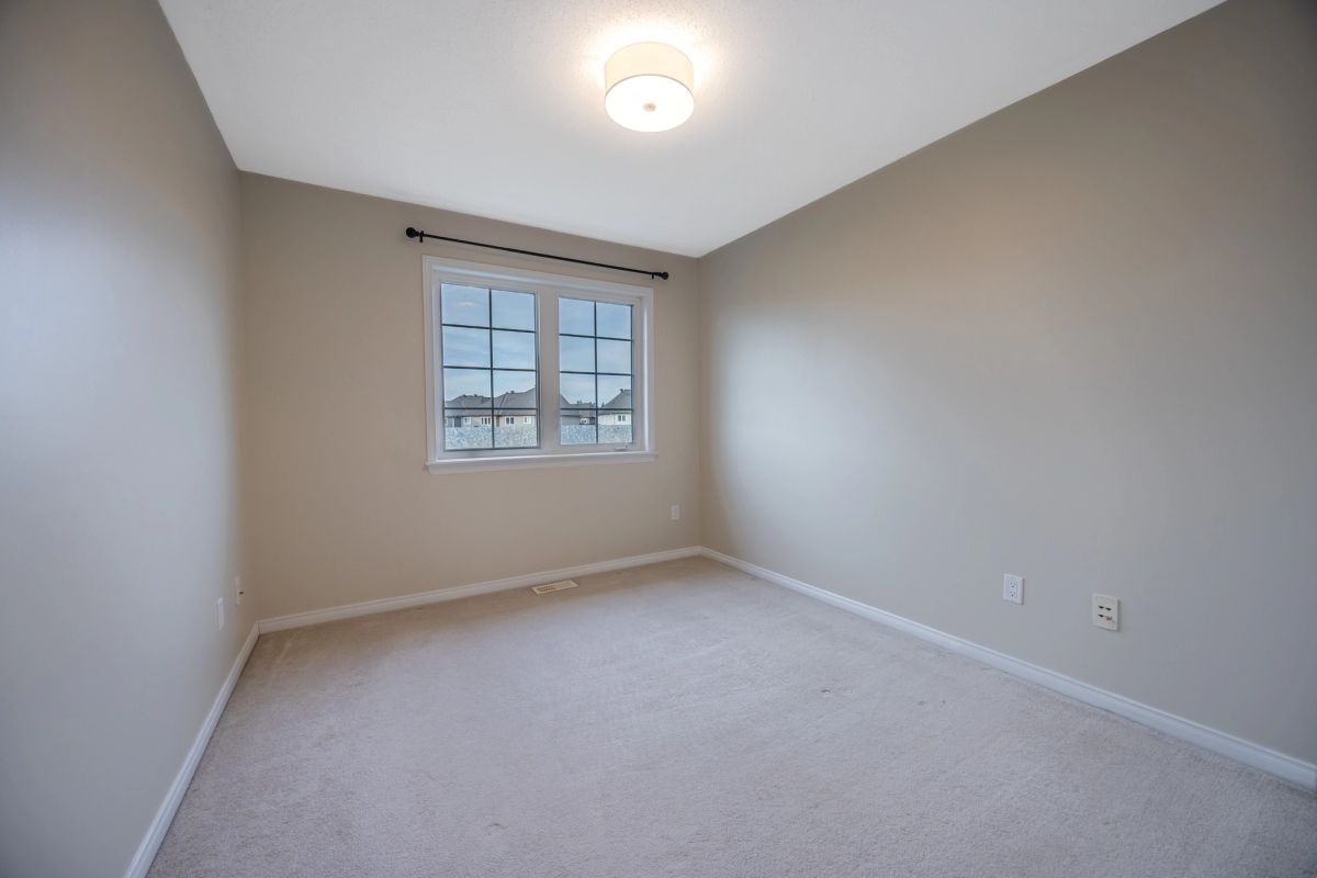 578 Pepperville Crescent