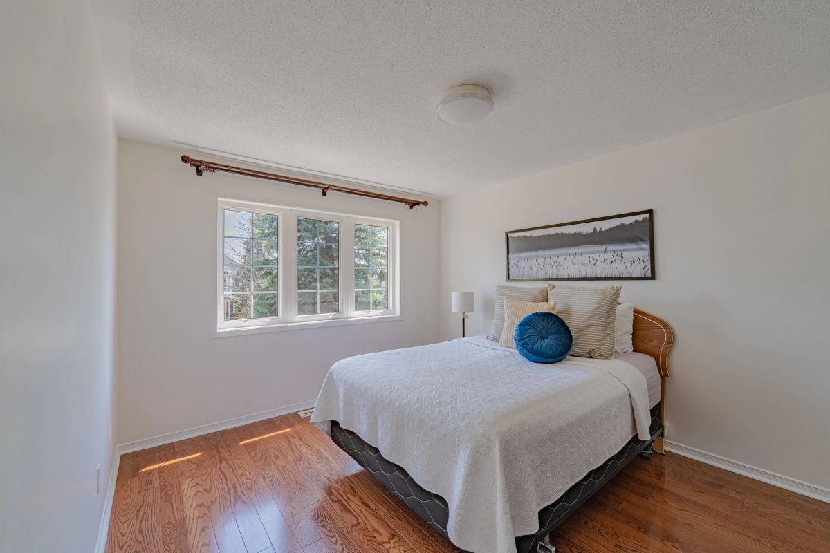 6 Cheltonia Way
