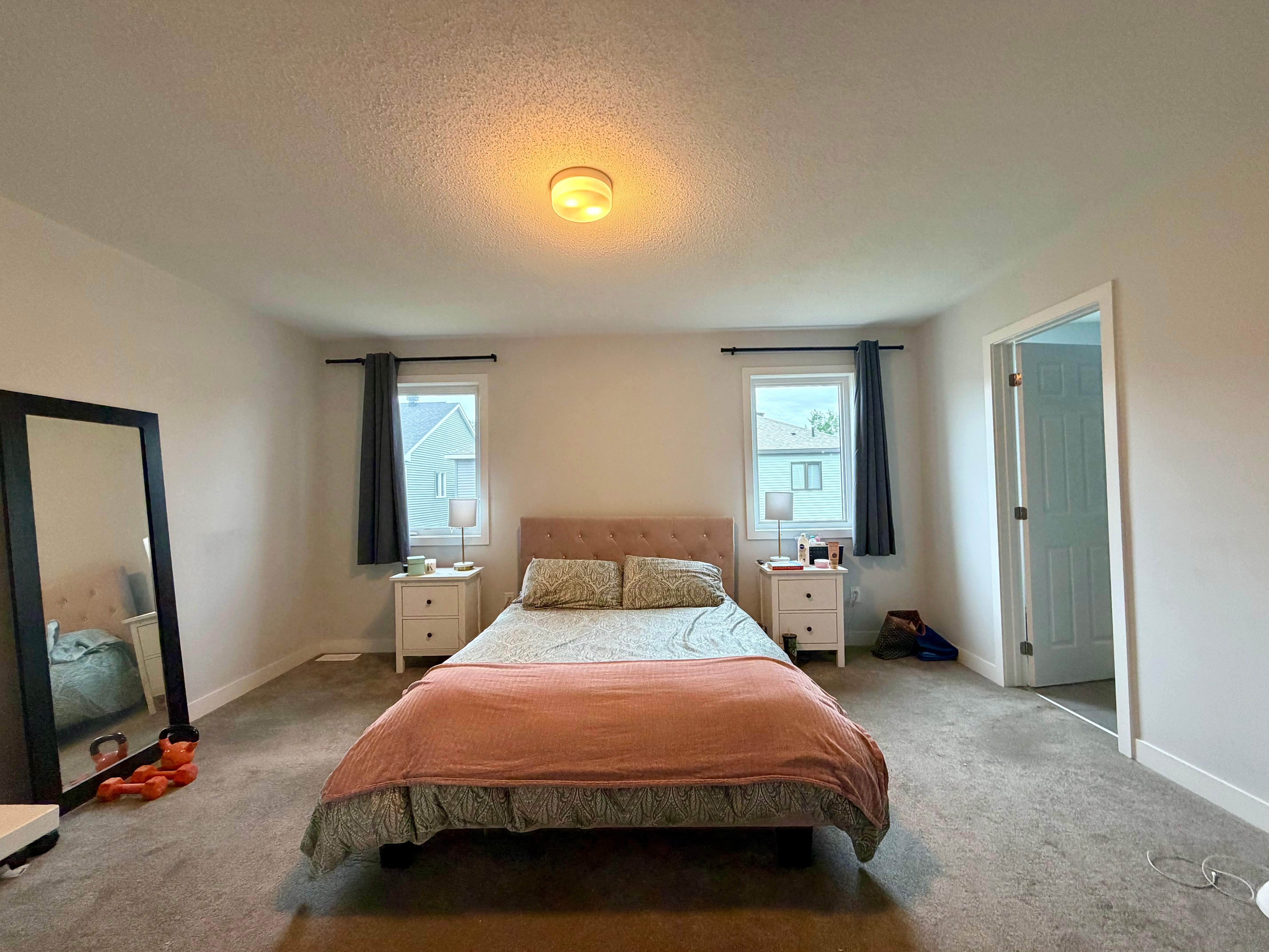 216 Billrian Crescent
