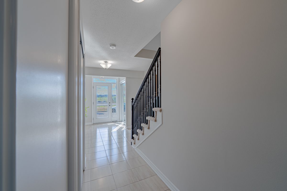 366 Aphelion Crescent