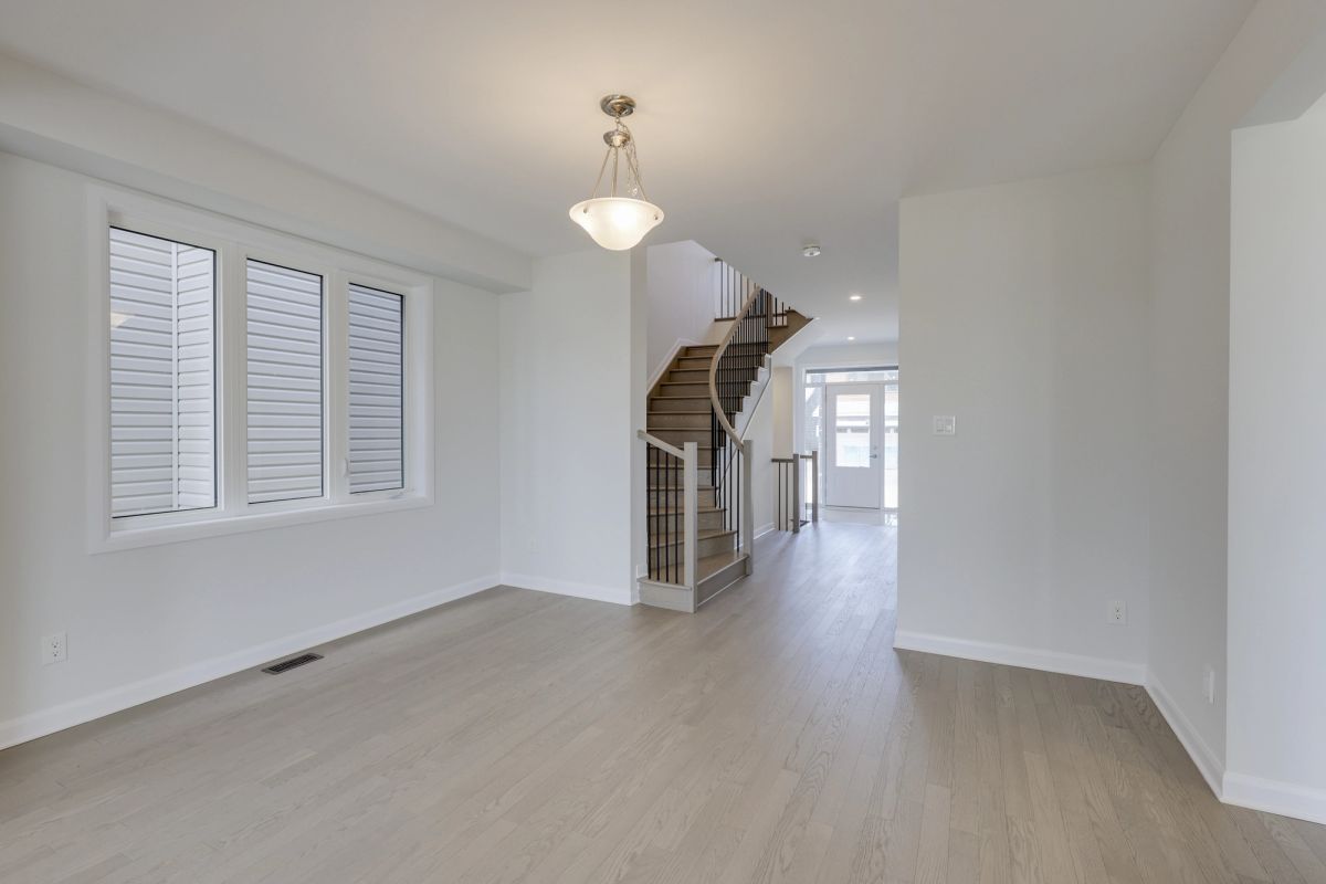 218 ELSIE MACGILL WALK