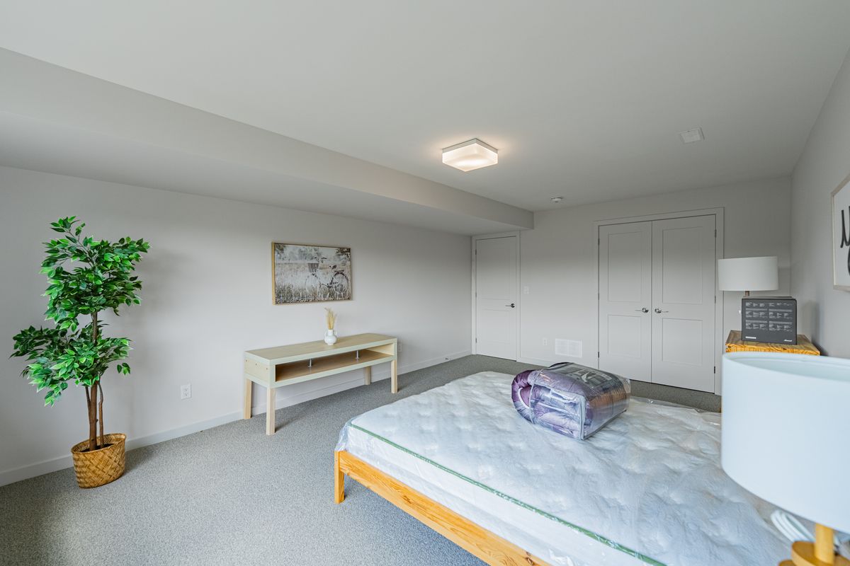 314 Shuttleworth Dr