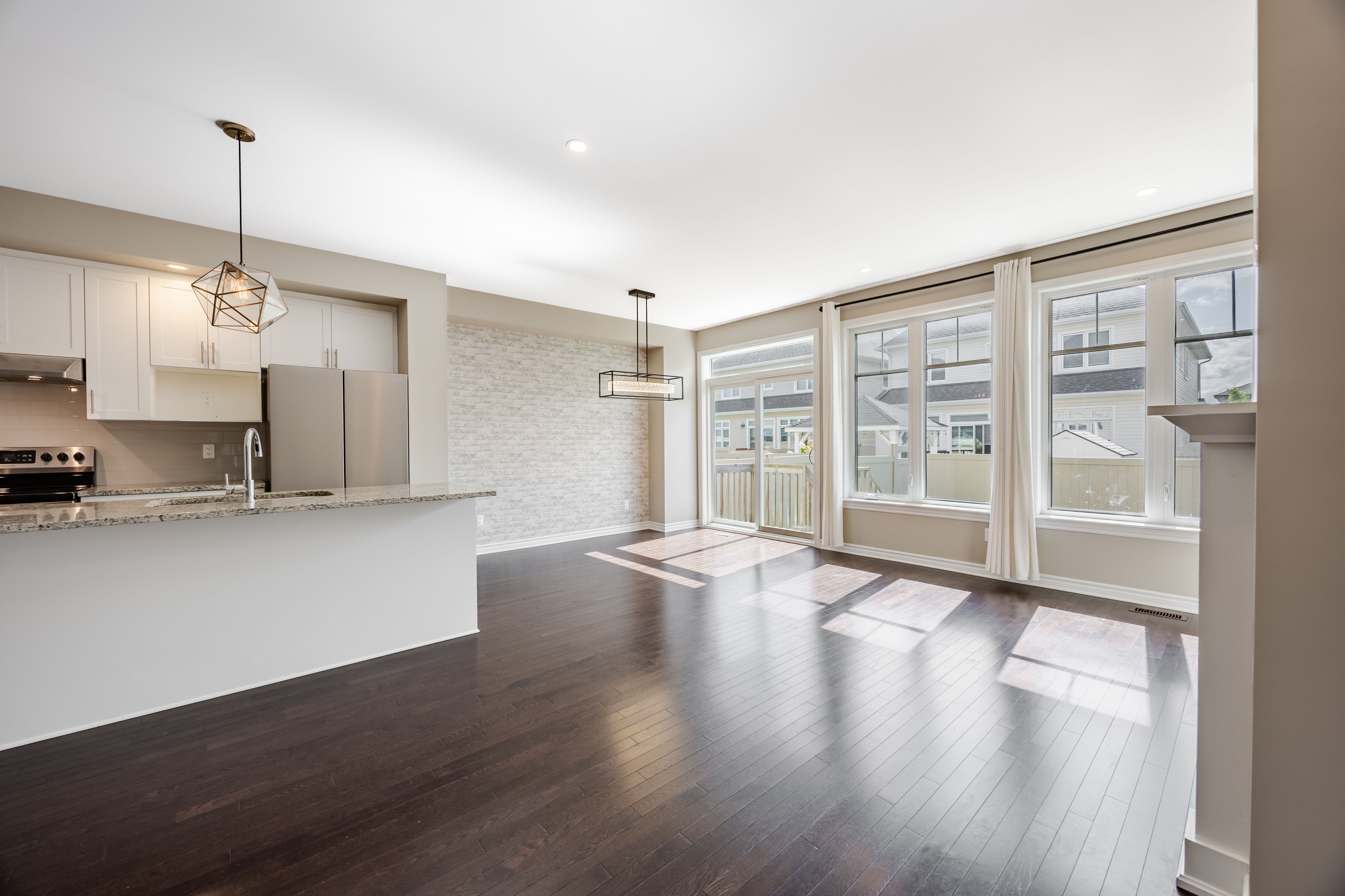 818 Clapham Terrace