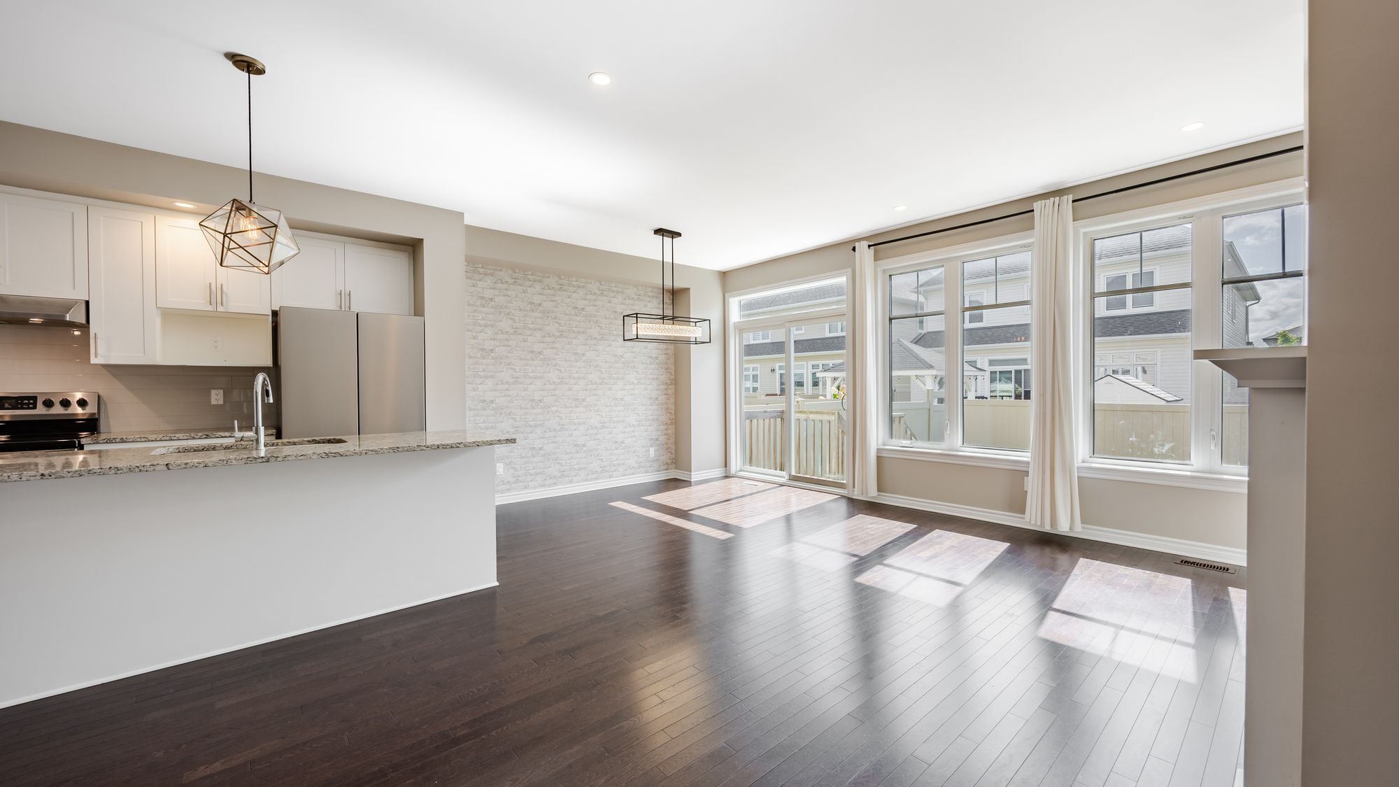 818 Clapham Terrace