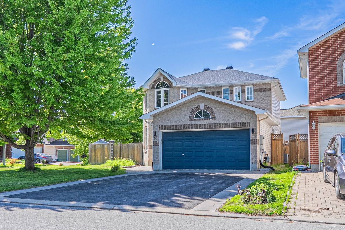 48 Woliston Crescent