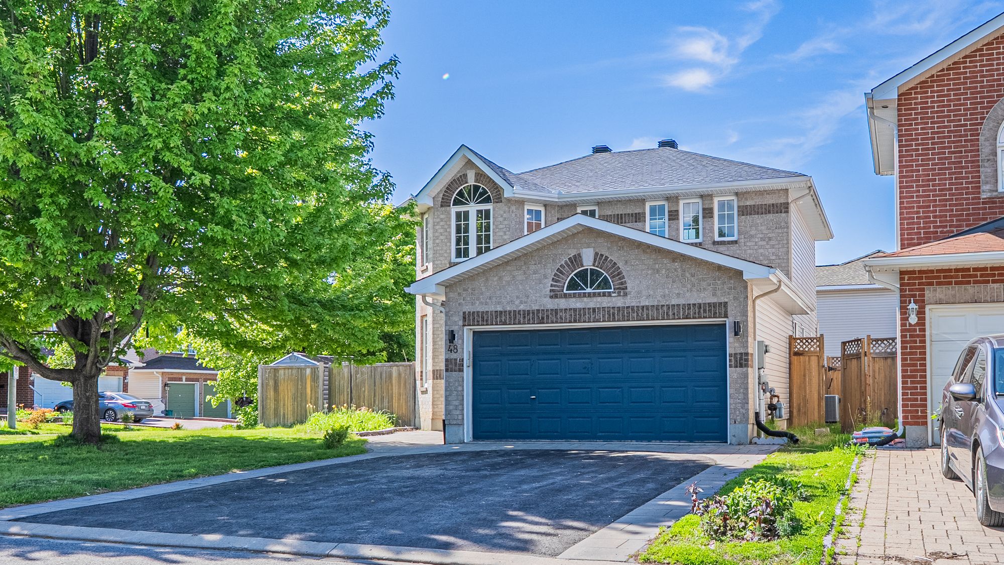 48 Woliston Crescent