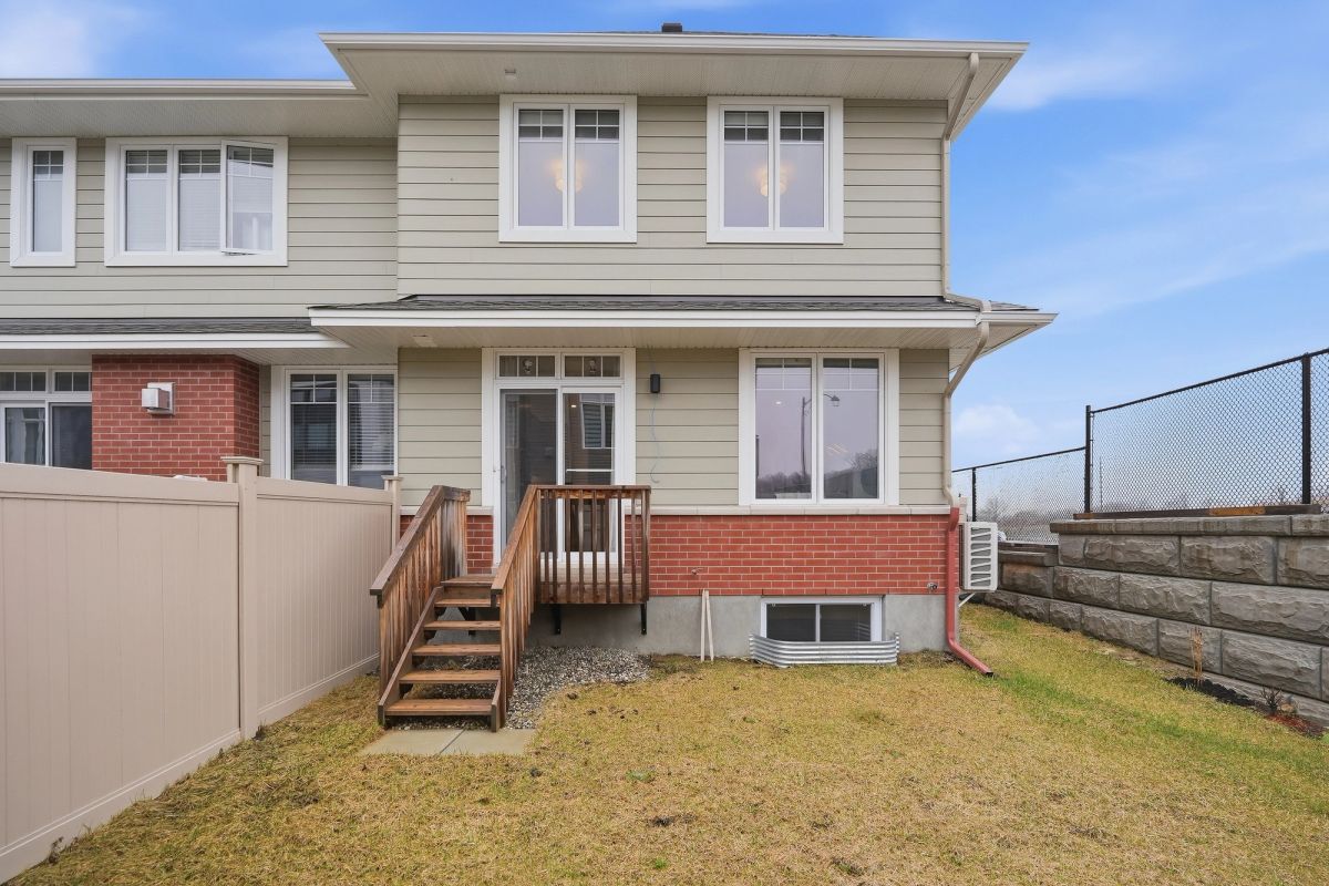 501 Hitzlay Terrace