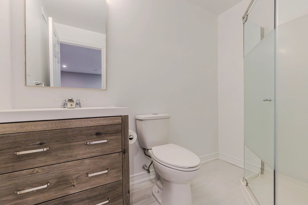 272 Brassy Minnow Crescent