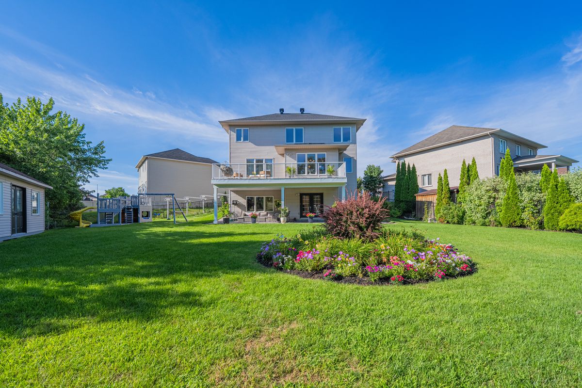 233 Marjan Crescent
