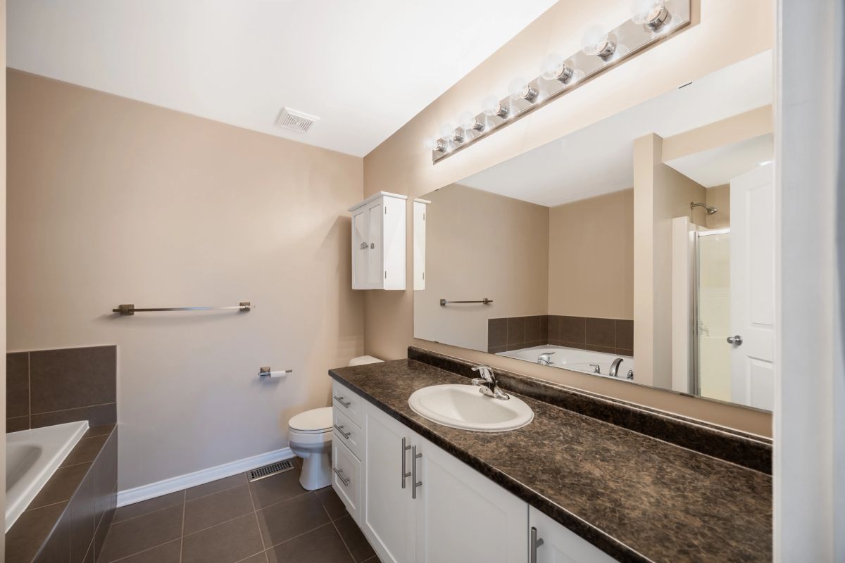 578 Pepperville Crescent