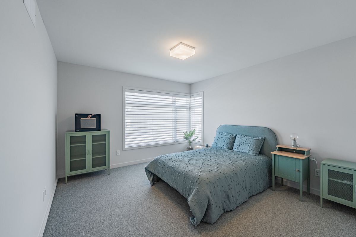 314 Shuttleworth Dr