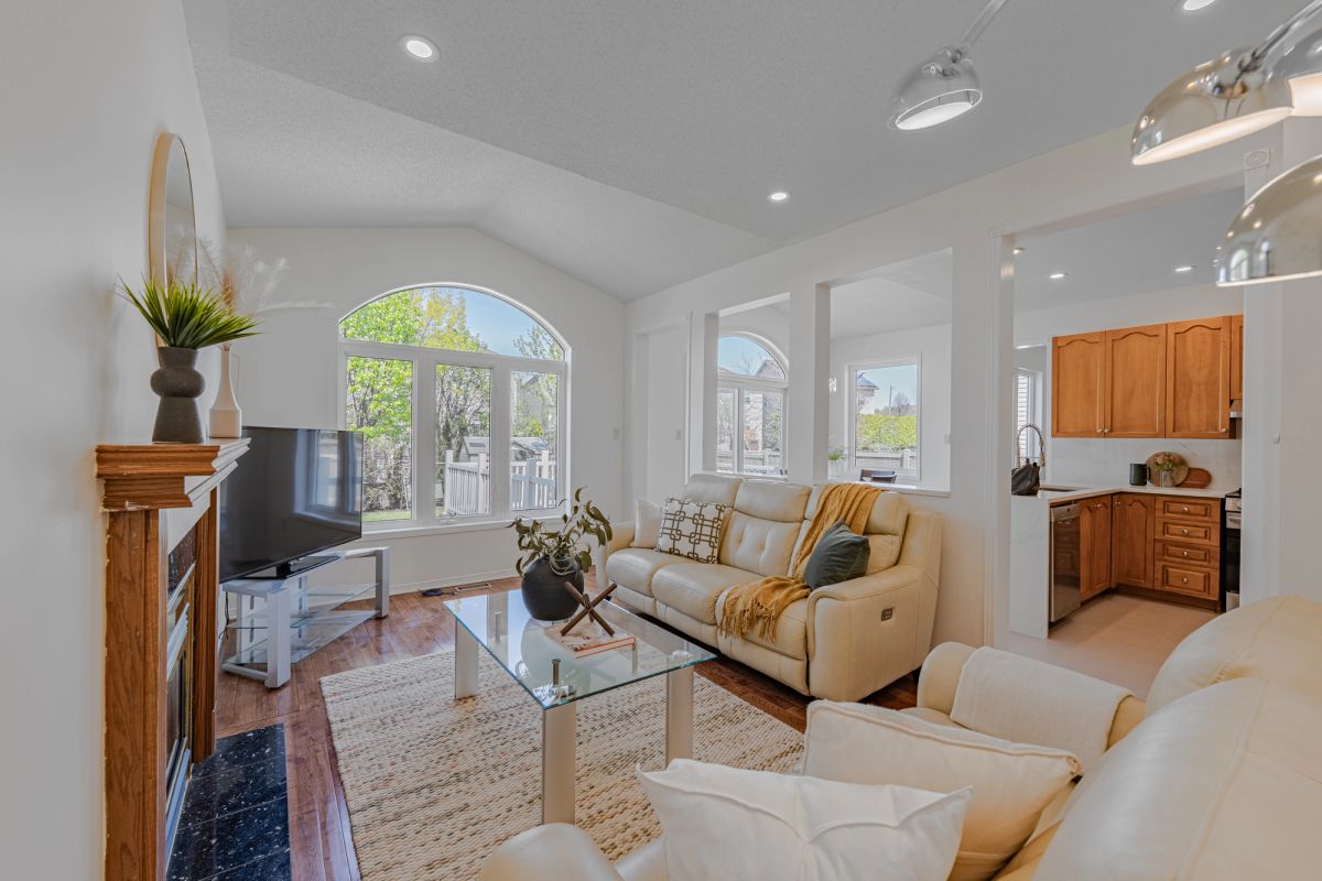 6 Cheltonia Way