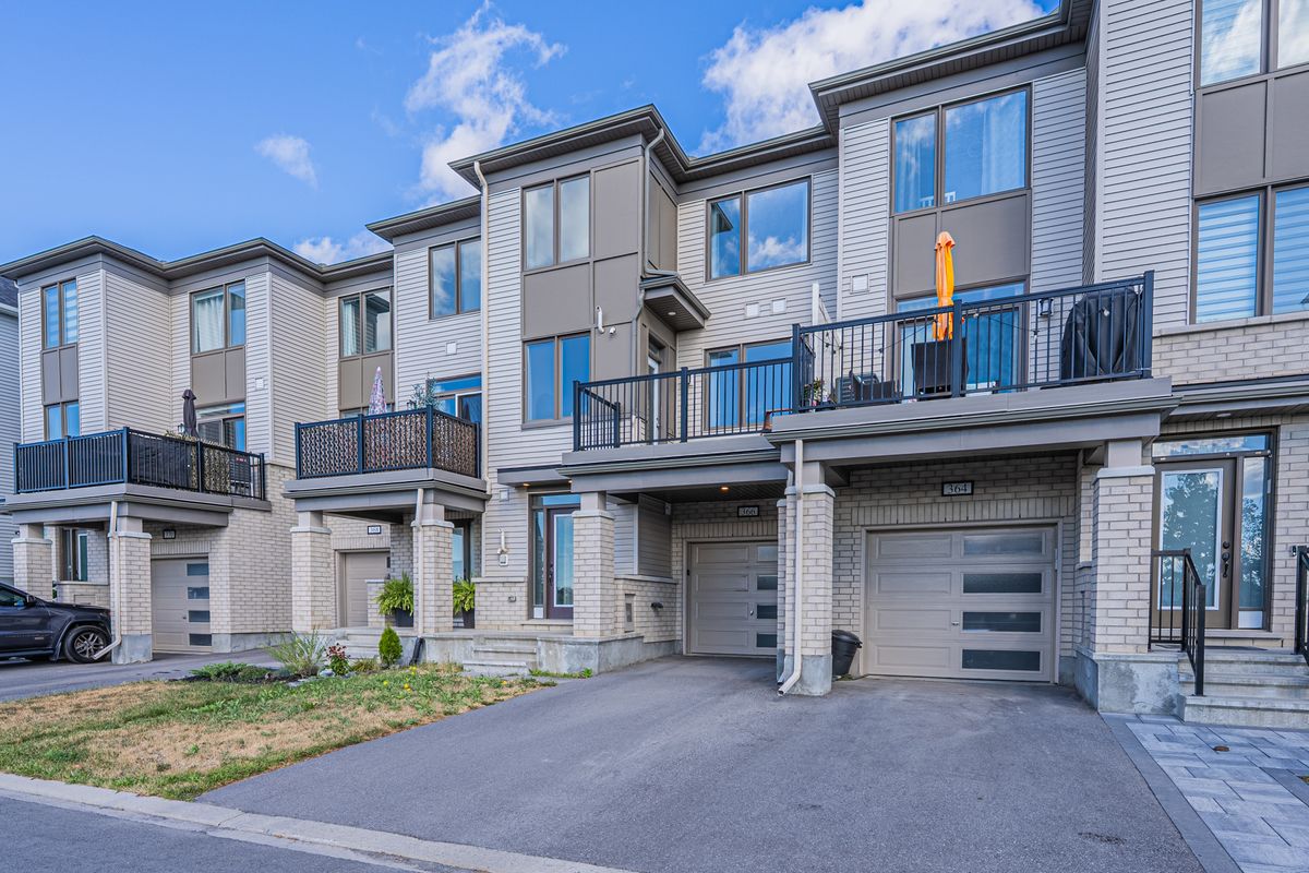 366 Aphelion Crescent
