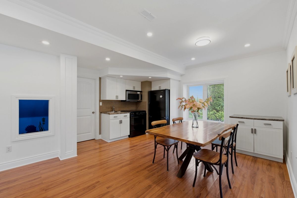 233 Marjan Crescent