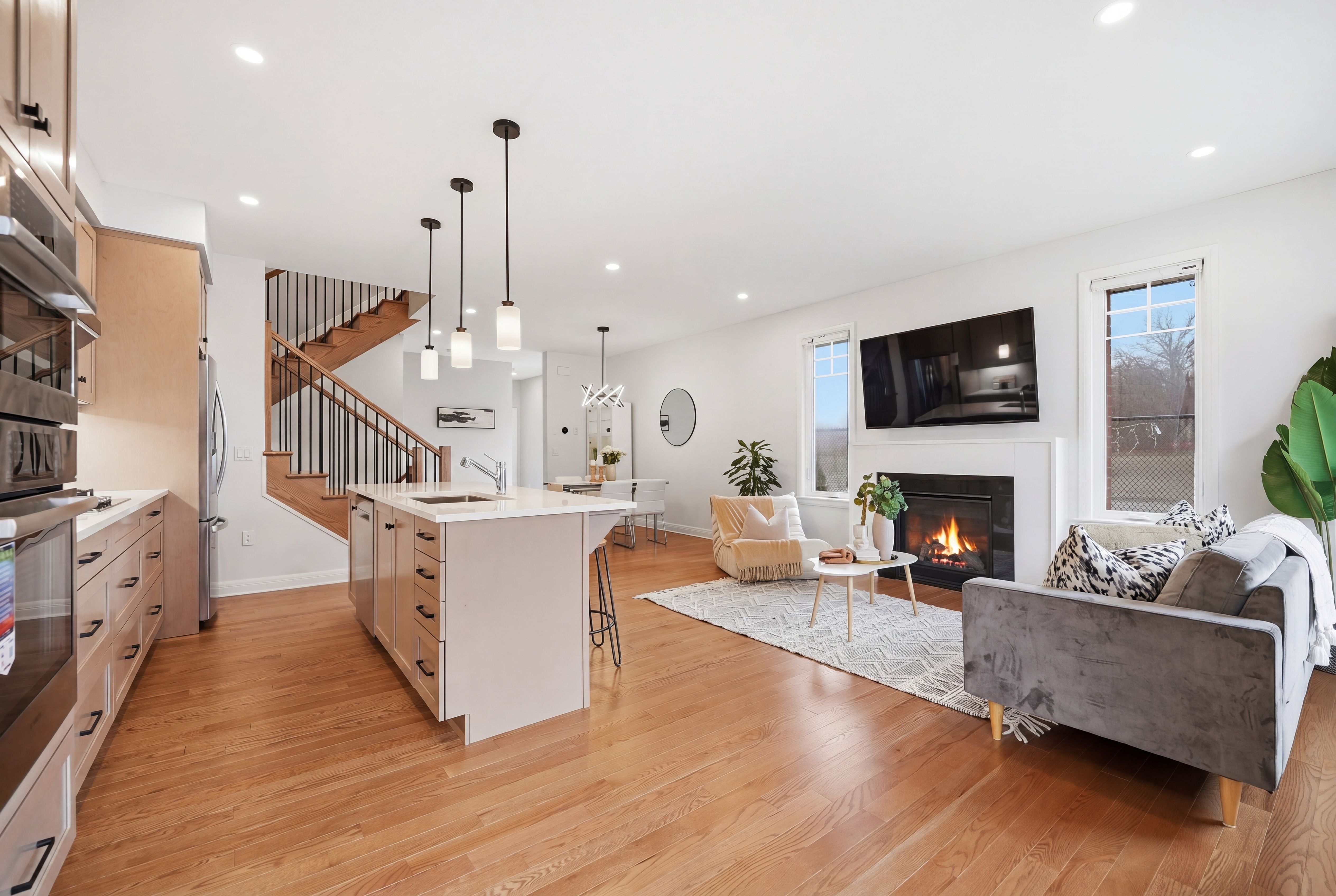 501 Hitzlay Terrace