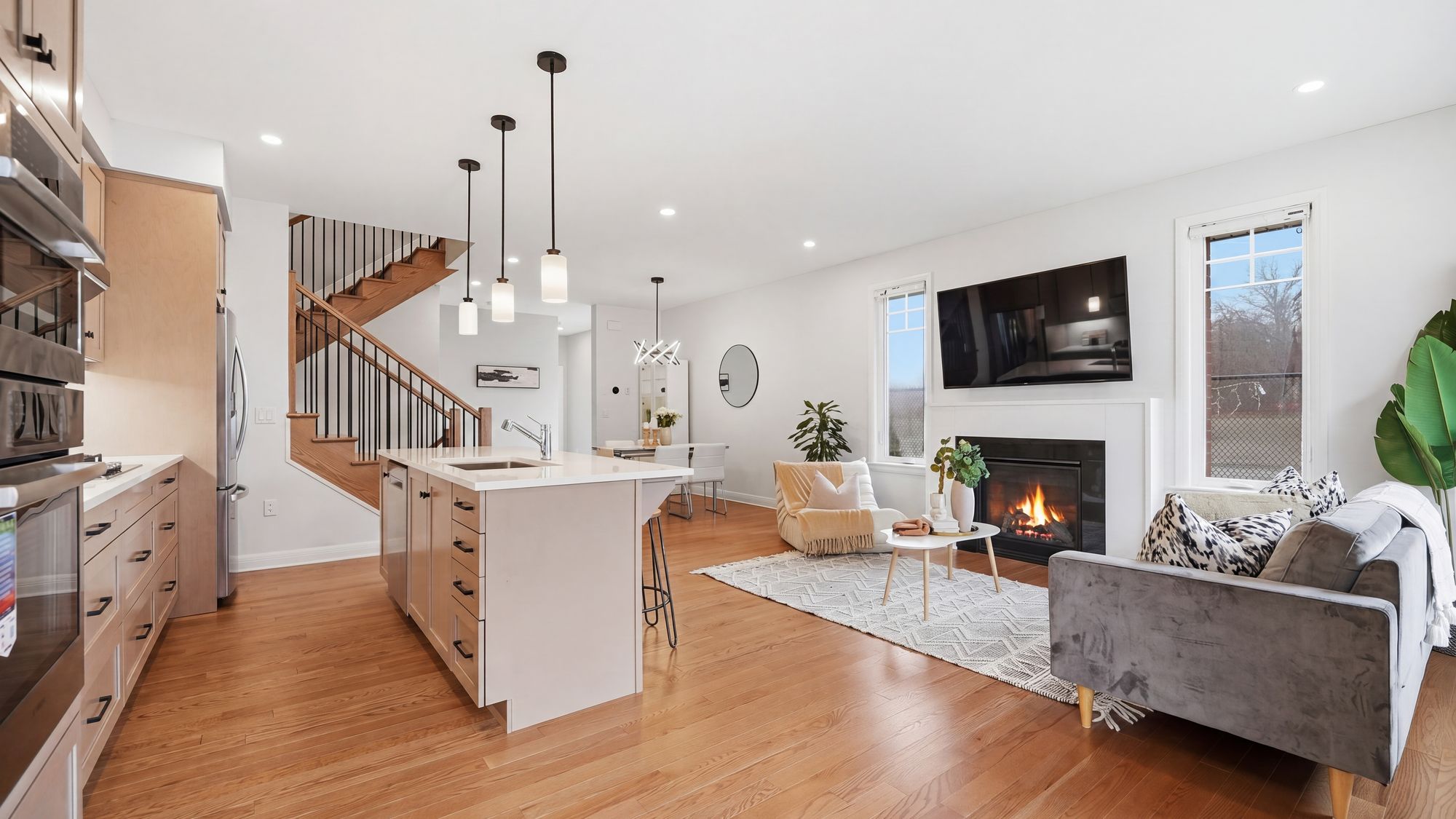 501 Hitzlay Terrace
