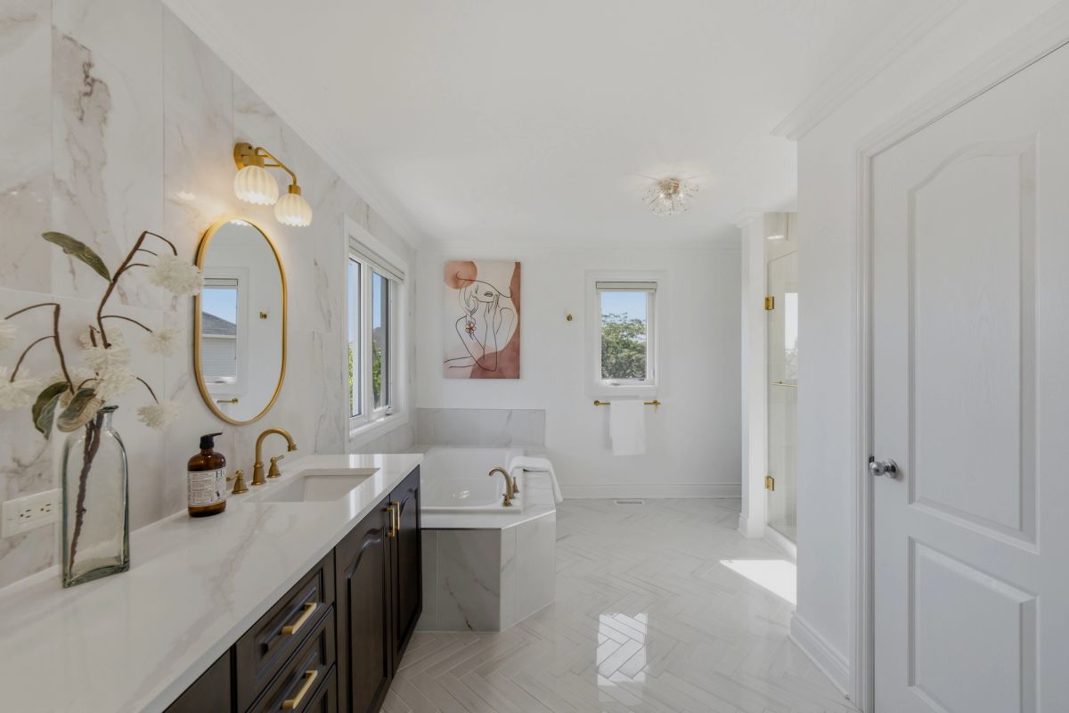 233 Marjan Crescent