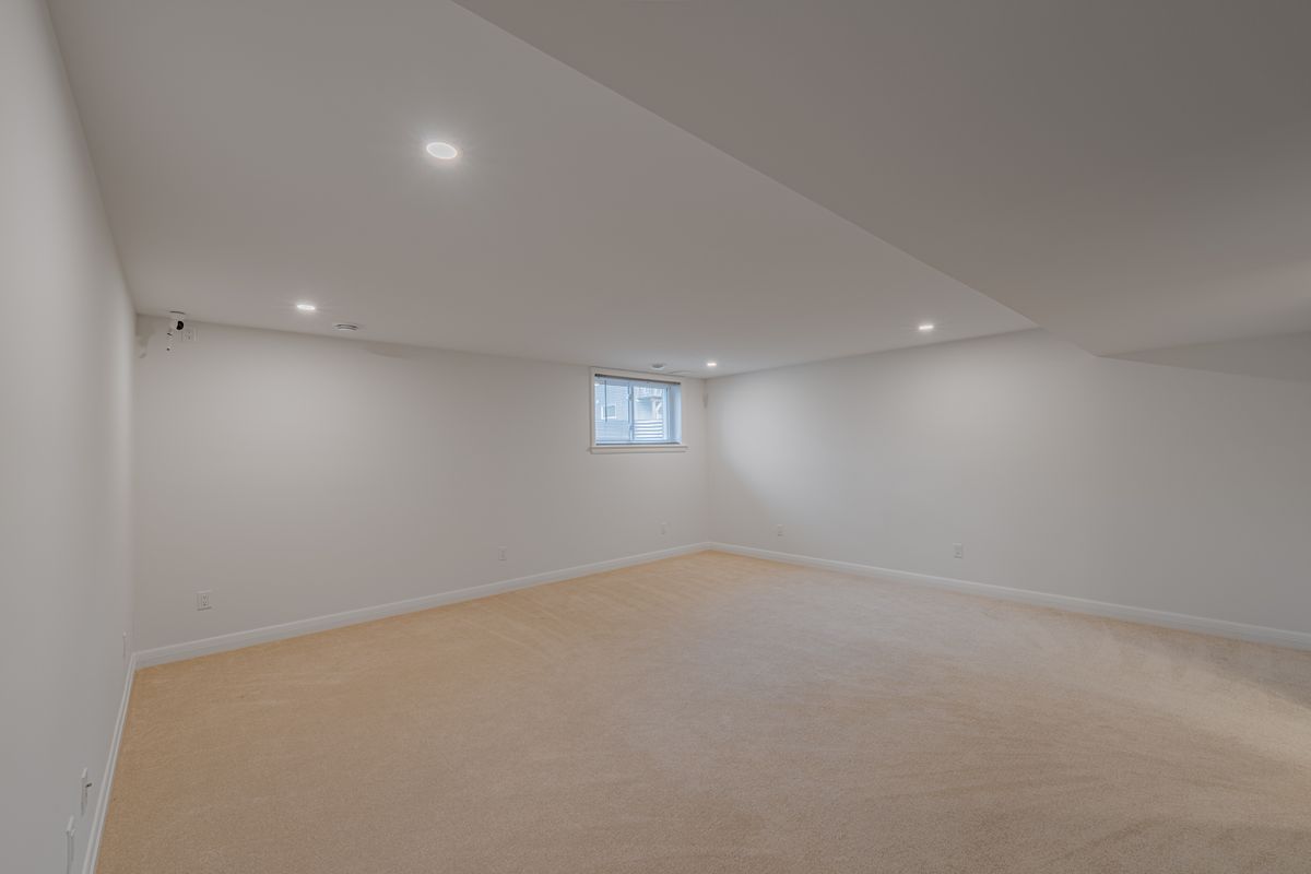 515 Hitzlay Terrace