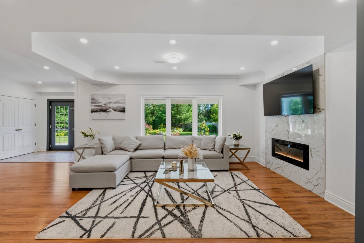 233 Marjan Crescent