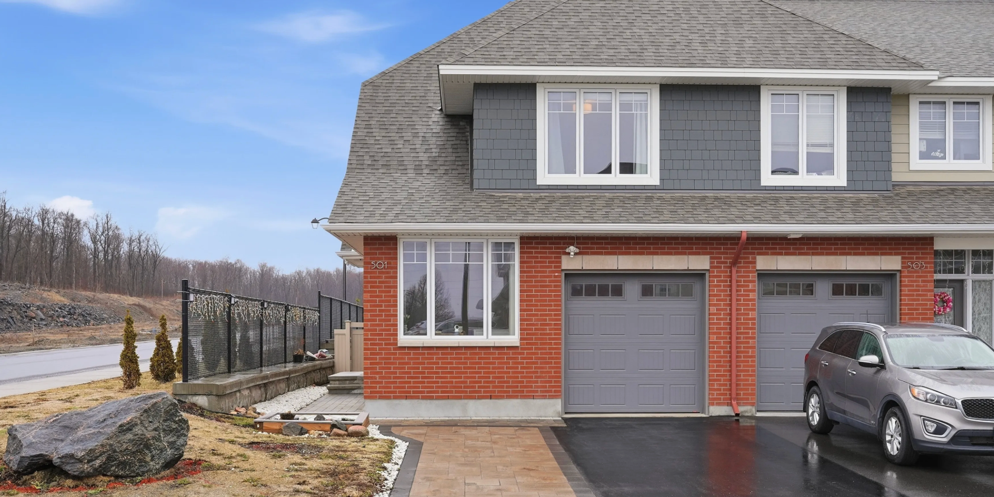 New Construction Townhomes in Kanata Lakes