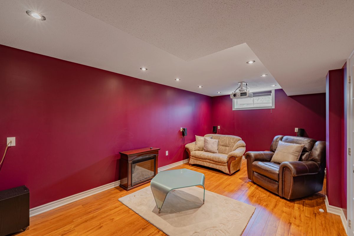 6 Cheltonia Way
