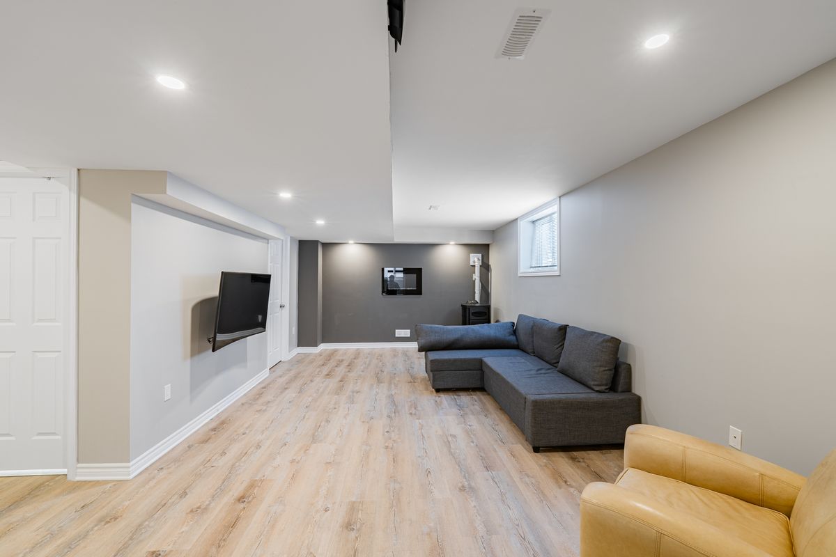 107 Panisset Avenue