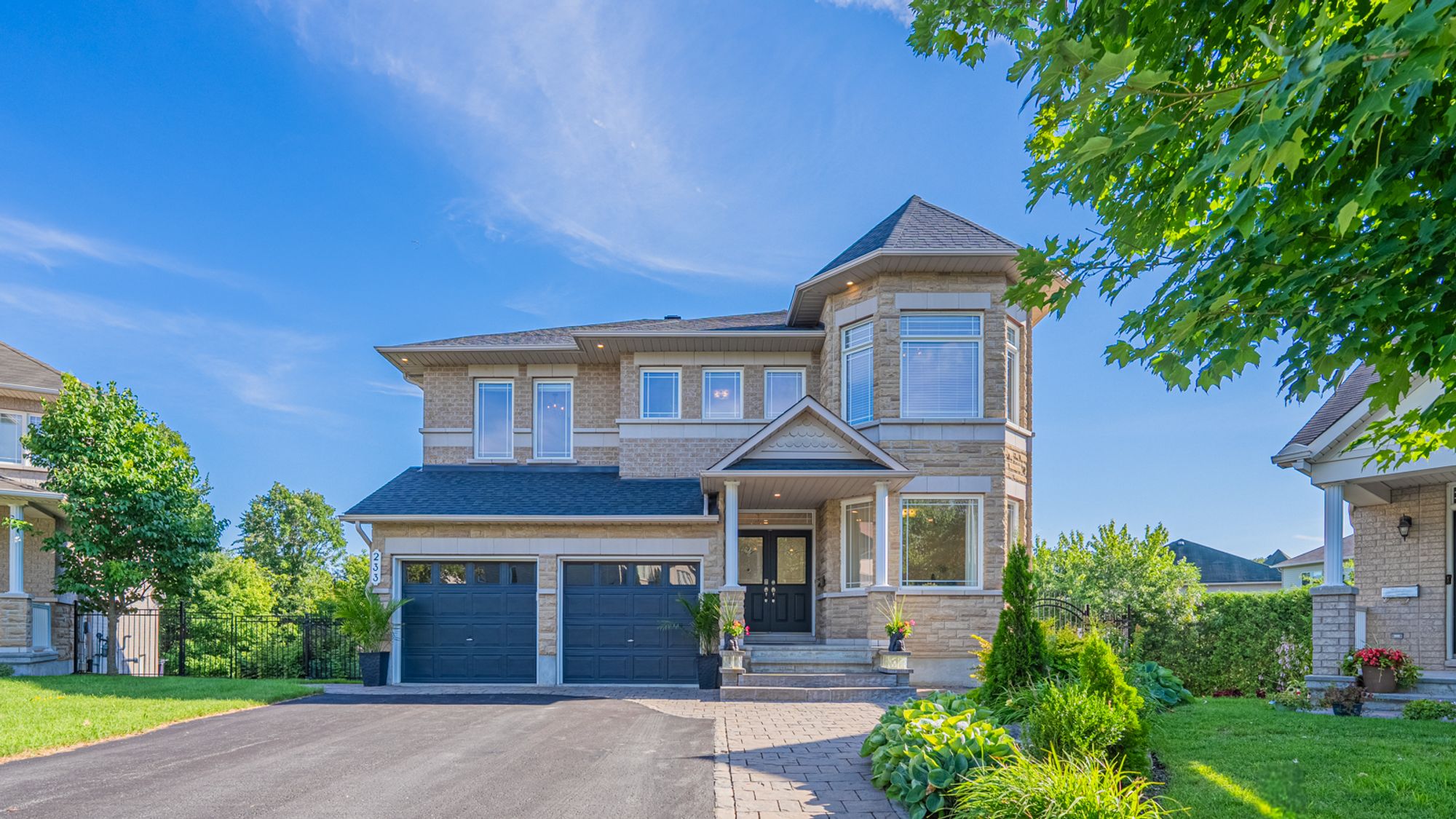 233 Marjan Crescent
