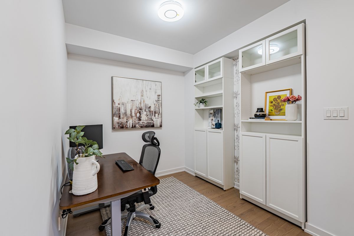 222 Finsbury Ave