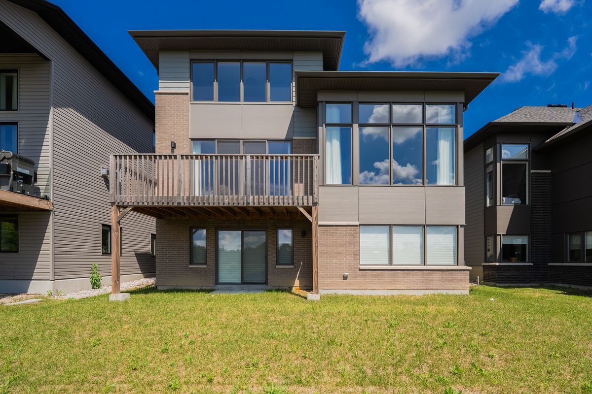 314 Shuttleworth Dr