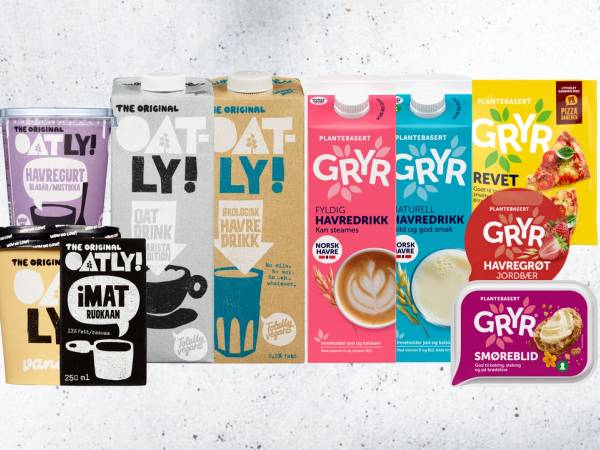 Ulike typer Oatly Gryr-produkter og drikker i ulike farger og emballasjer, plassert på en hvit bakgrunn.