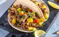 Tacolefser med svinekjøtt og ananas