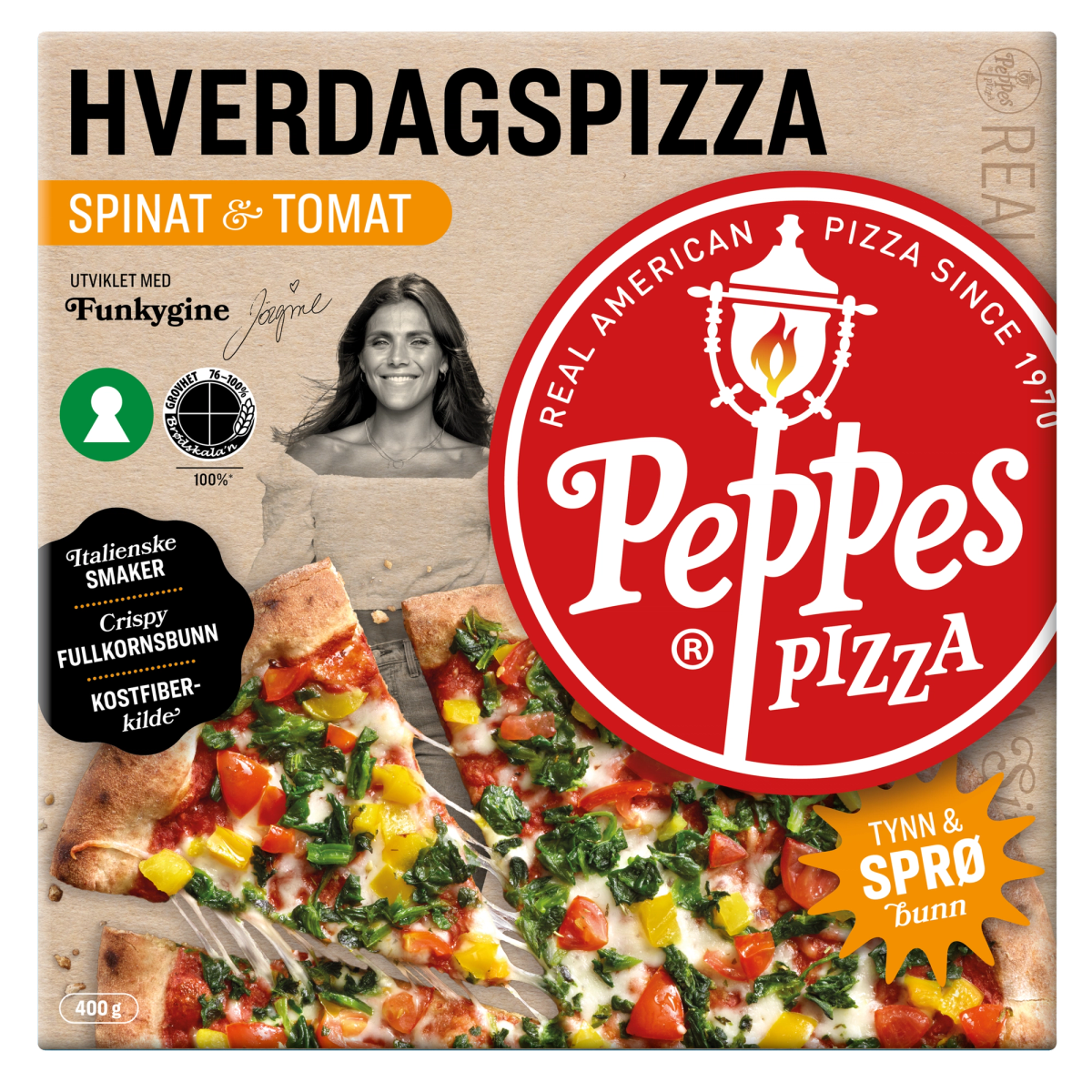 Boks med Peppes pizza med spinat og tomat, og en skive pizza med grønnsaker på toppen.