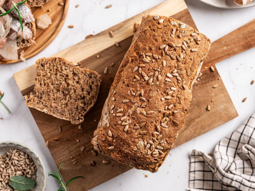 Dansk rugbrød på fjøl