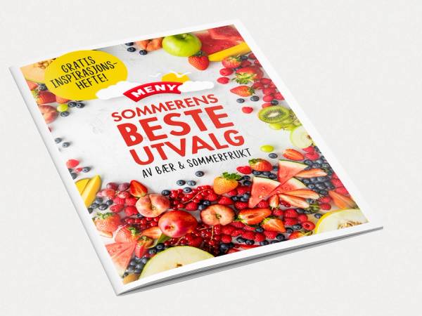 Forside av et magasin med bilder av sommerfrukt og bær, med tittelen 'Sommerens beste utvalg' i rødt og gult.