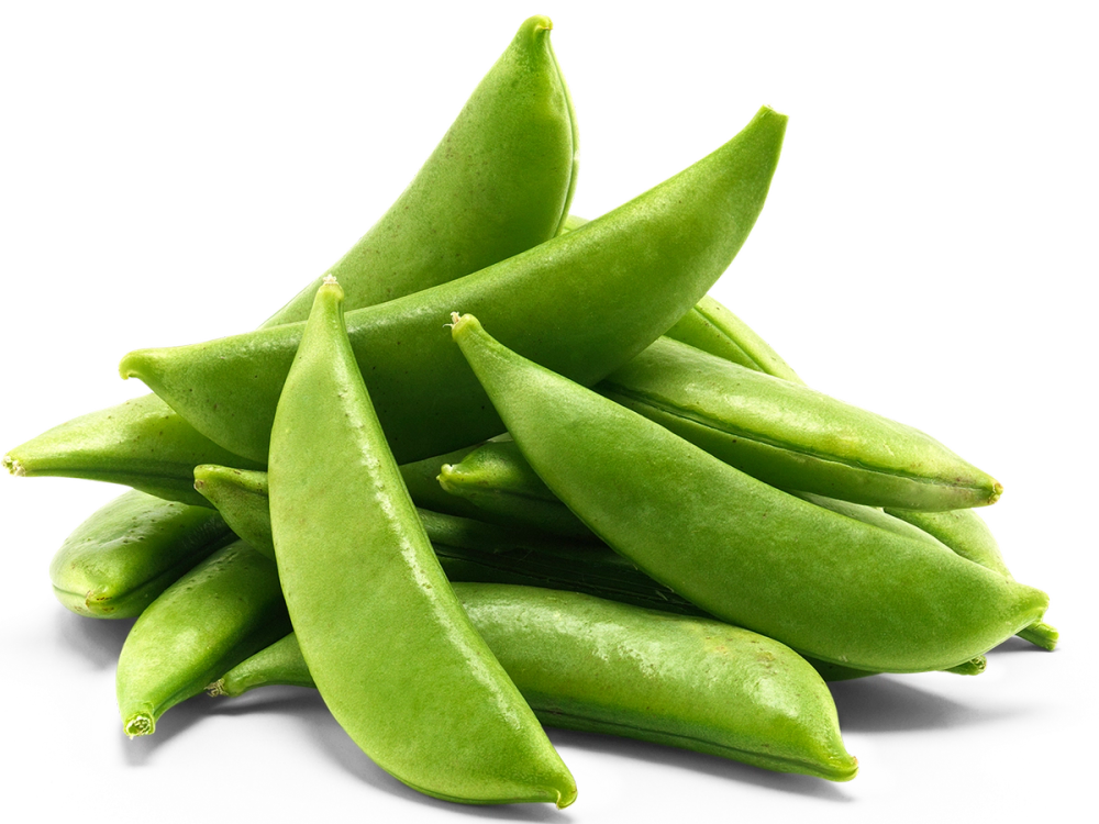 Sukkererter i en gruppe på en hvit bakgrunn