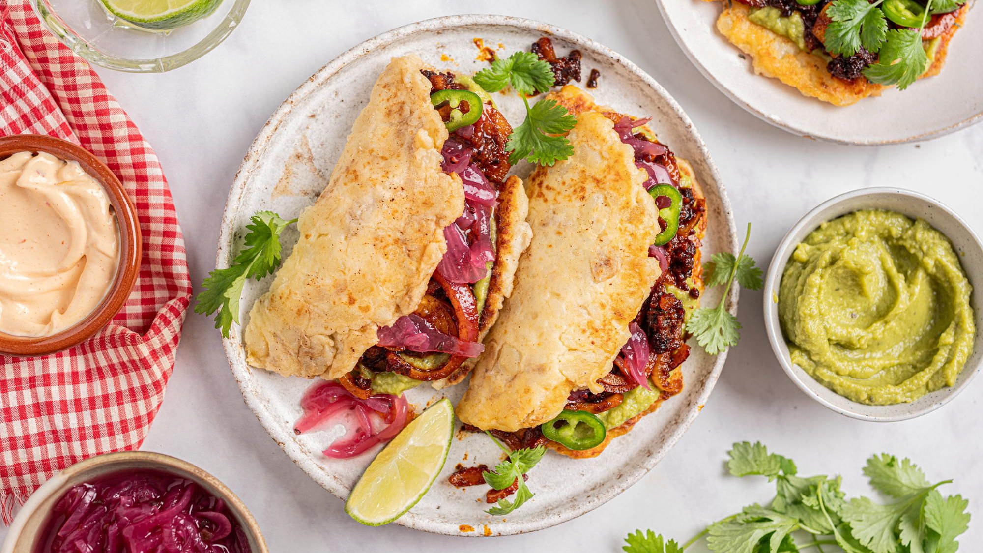 Crispy potet-taco med nduja og avokadokrem