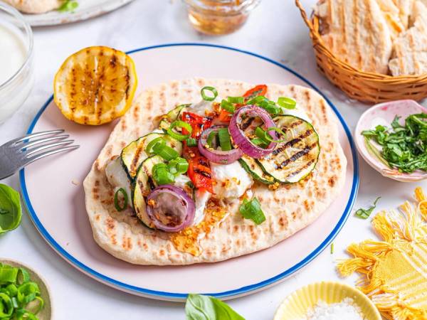 Yoghurtbrød med grillede grønnsaker