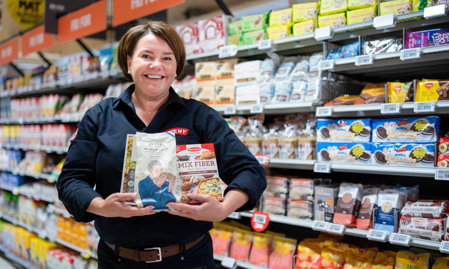 MENY sin Fri For ekspert, viser frem glutenfrie produkter.