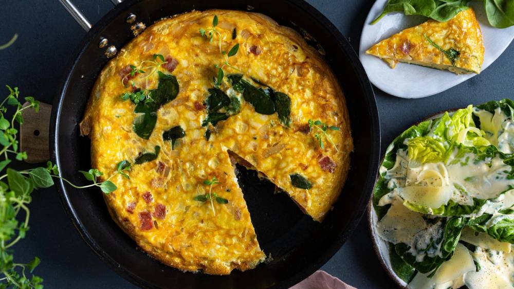 Bondeomelett med chorizo og Bufarost
